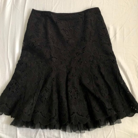 Elie Tahari black lace skirt - Picture 2 of 6